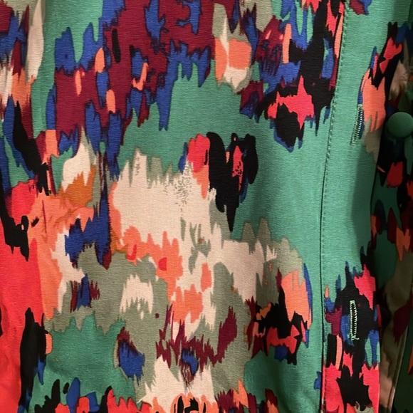 Jane Chic Designs Plus Size Sublimation Blouse - Picture 8 of 9